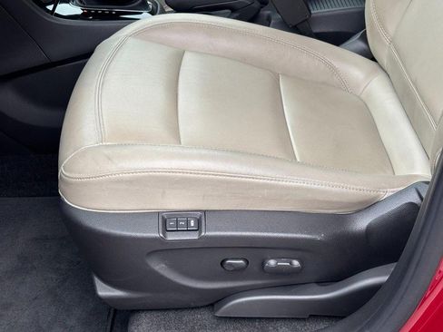 Used 2019 Buick Encore Essence image 27