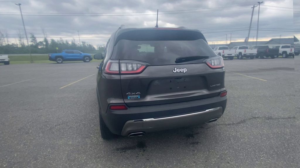 Used 2019 Jeep Cherokee Limited AWD/4WD image 7