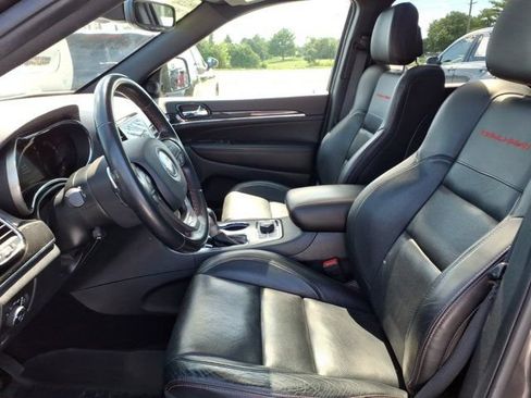 Used 2021 Jeep Grand Cherokee Trailhawk w/ Trailhawk Luxury Group AWD/4WD image 24