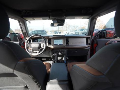Used 2023 Ford Bronco Outer Banks image 23