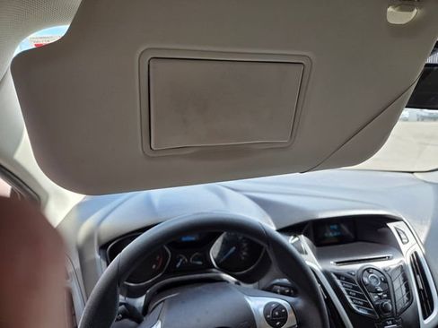 Used 2012 Ford Focus SE FWD image 16