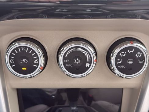 Used 2016 Mitsubishi Lancer ES image 24