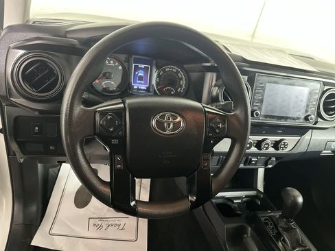 Used 2022 Toyota Tacoma SR image 16