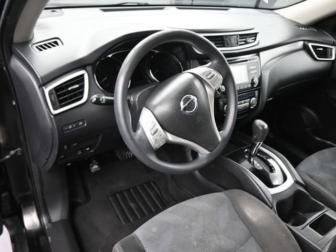 Used 2016 Nissan Rogue SV image 52