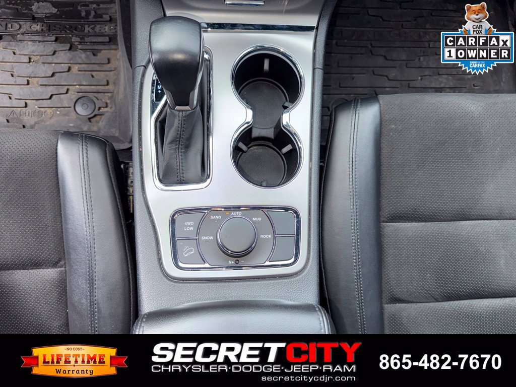 Used 2022 Jeep Grand Cherokee Laredo X AWD/4WD image 36