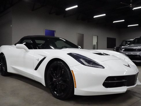 Used 2019 Chevrolet Corvette Stingray Convertible w/ 2LT Preferred Equipment Group RWD image 7