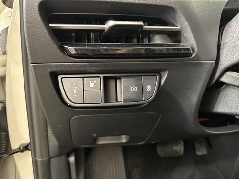 Used 2024 Kia EV6 Light image 19