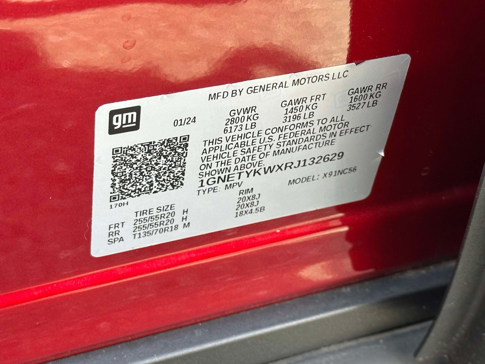 Certified 2024 Chevrolet Traverse RS AWD/4WD image 38