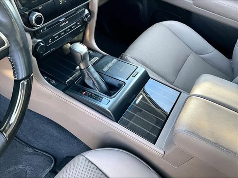 Used 2023 Lexus GX 460 Premium w/ Premium Package image 21