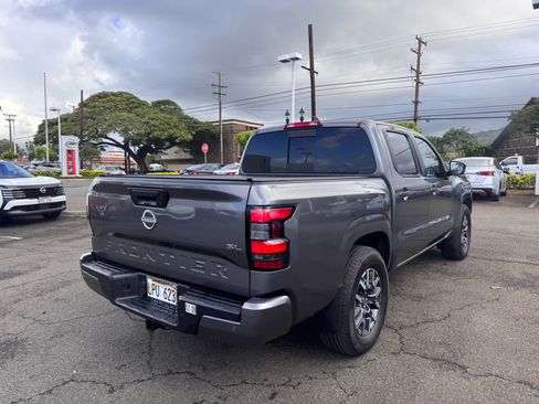 Used 2024 Nissan Frontier SL w/ Technology Package image 3