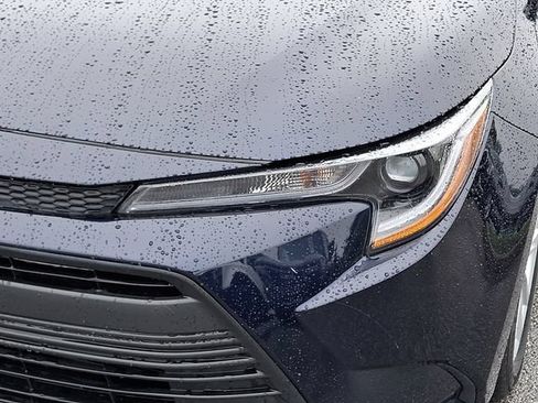 Used 2025 Toyota Corolla LE w/ LE Premium Package FWD image 9