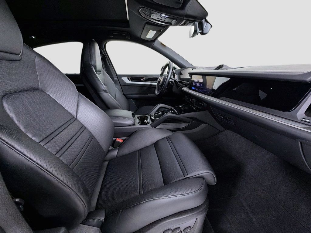 Certified 2026 Porsche Cayenne S AWD/4WD image 31