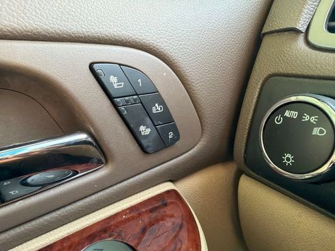 Used 2012 GMC Yukon SLT w/ Texas Edition RWD image 17