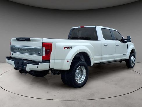 Used 2017 Ford F450 Platinum w/ Platinum Ultimate Package AWD/4WD image 9