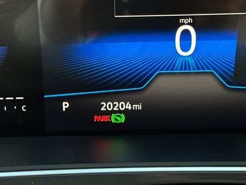 Certified 2023 Volkswagen Tiguan SE R-Line image 26