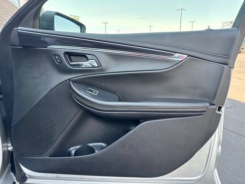 Used 2017 Chevrolet Impala Premier FWD image 34