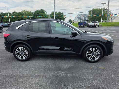 Certified 2022 Ford Escape SEL AWD/4WD image 6