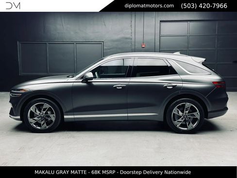 Used 2023 Genesis Electrified GV70 AWD/4WD image 4