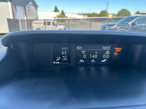 Used 2018 Subaru Forester 2.5i Premium AWD/4WD image 14