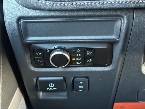 New 2025 Ford F150 Lightning Lariat image 31