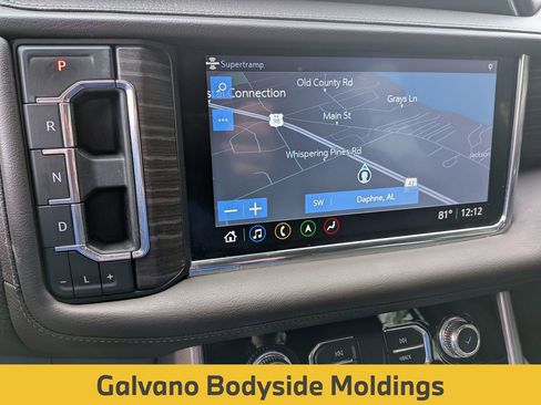 Used 2021 GMC Yukon XL Denali w/ Denali Premium Package image 24