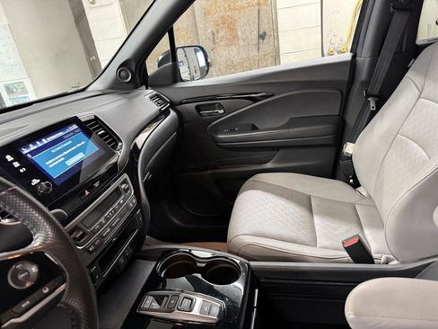 Used 2019 Honda Passport Touring image 29