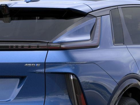 New 2026 Cadillac Lyriq Sport RWD image 11