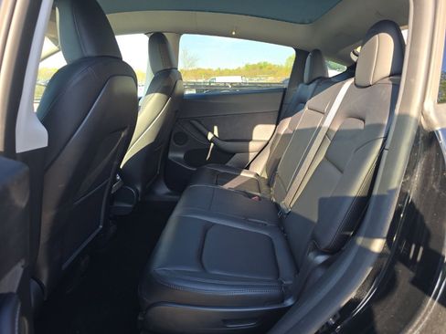 Used 2023 Tesla Model Y Long Range image 6