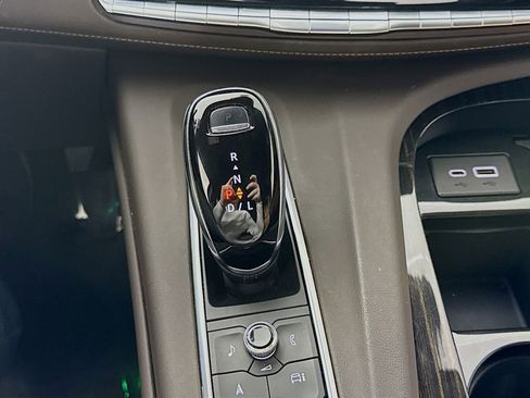 Used 2021 Cadillac Escalade Sport image 17