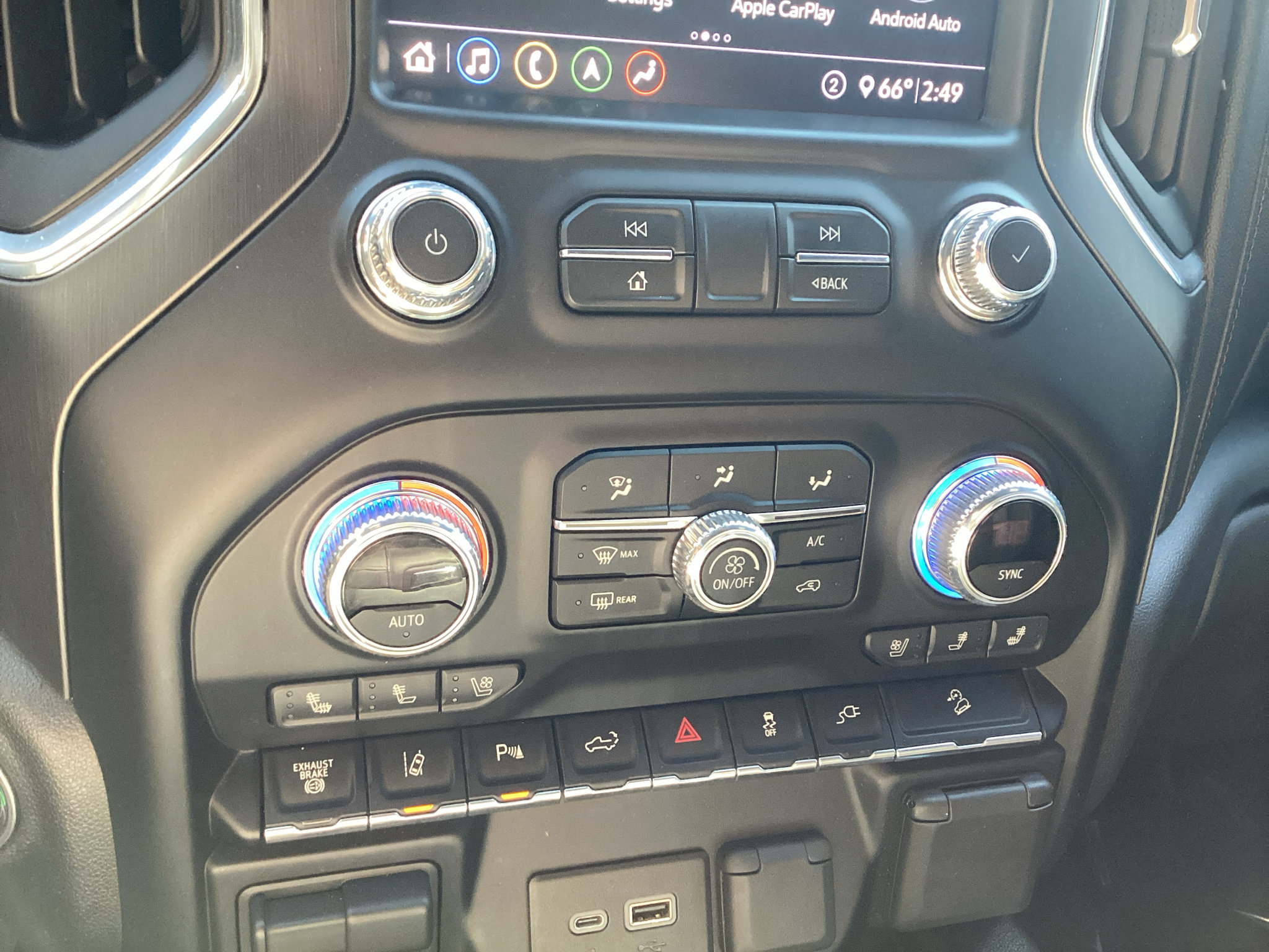 Used 2020 GMC Sierra 2500 AT4 w/ AT4 Premium Package AWD/4WD image 27