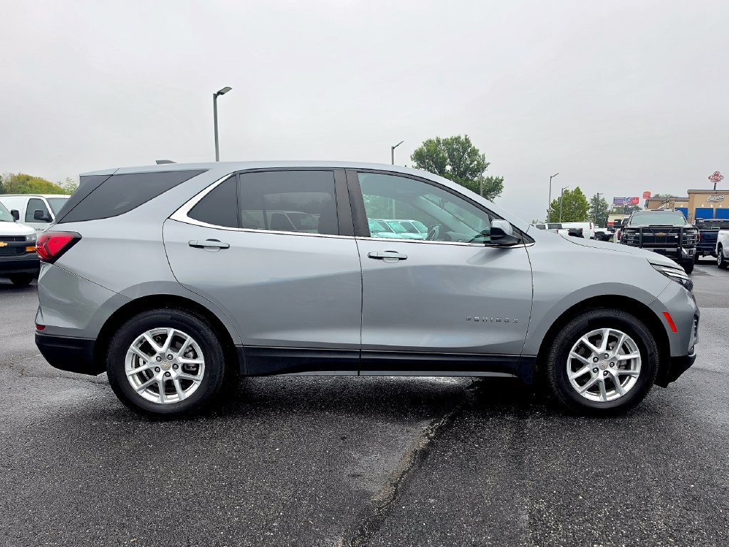 Used 2024 Chevrolet Equinox LT FWD image 10