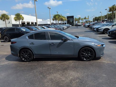Used 2023 MAZDA MAZDA3 s FWD image 3