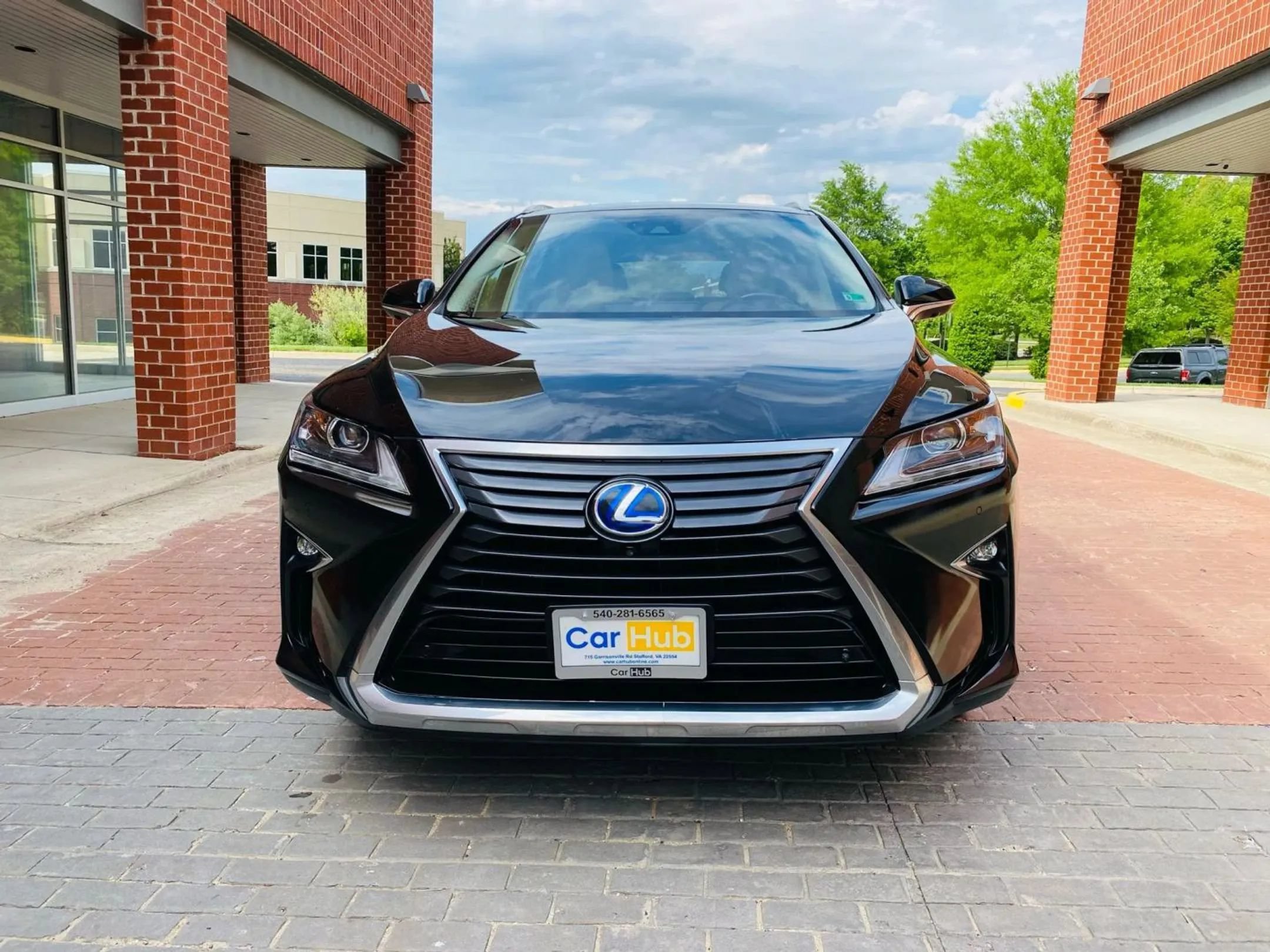 Used 2016 Lexus RX 450h AWD w/ Luxury Package image 2