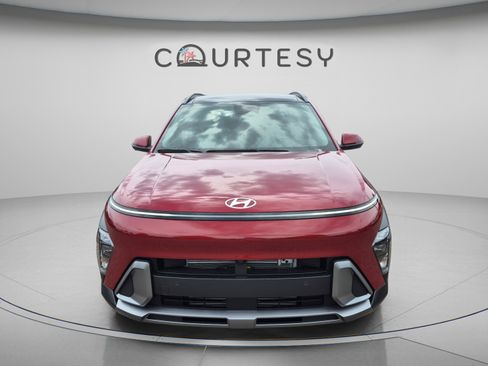New 2026 Hyundai Kona Limited FWD image 8