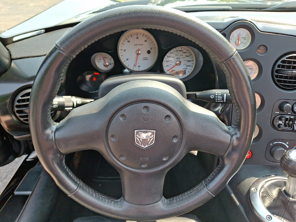 Used 2004 Dodge Viper SRT-10 RWD image 22