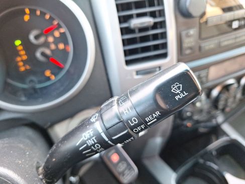 Used 2008 Toyota 4Runner Limited image 24