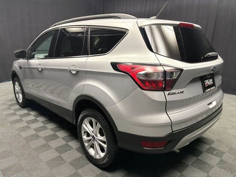 Used 2018 Ford Escape SE AWD/4WD image 3