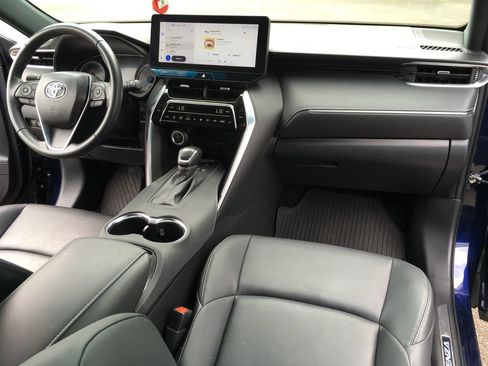 Used 2023 Toyota Venza XLE AWD/4WD image 30