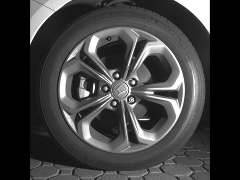 Used 2023 Honda Accord EX image 9