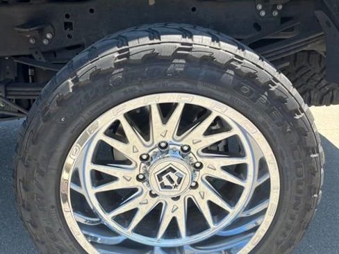 Used 2022 Ford F350 Lariat w/ Tremor Off-Road Package AWD/4WD image 9