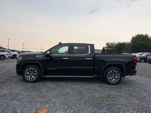 Used 2024 GMC Sierra 1500 Denali w/ Denali Reserve Package AWD/4WD image 5
