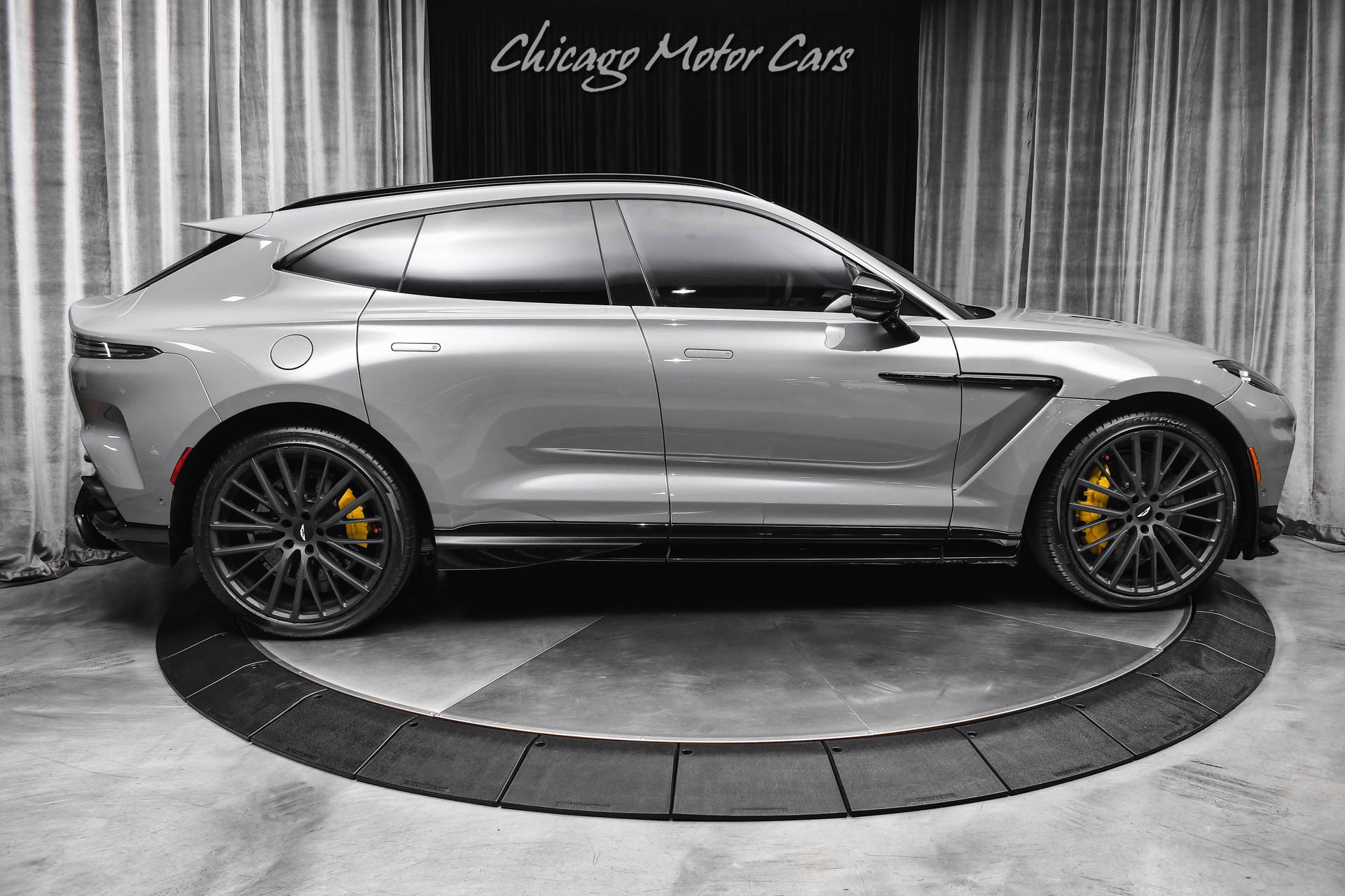 Used 2025 Aston Martin DBX 707 AWD/4WD image 45