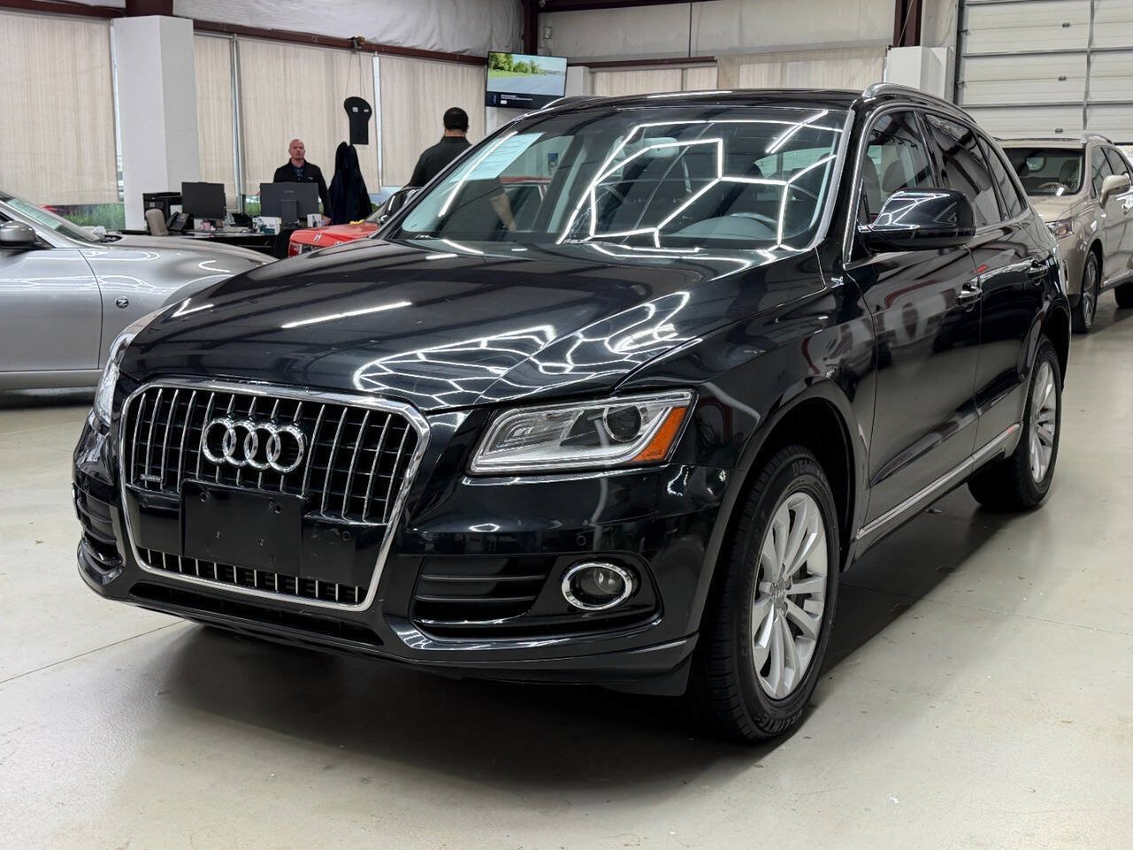 Used 2016 Audi Q5 2.0T Premium Plus w/ Technology Package AWD/4WD image 5