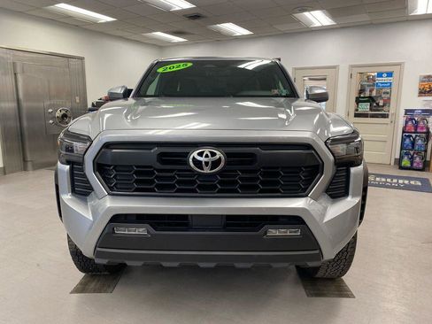 Used 2025 Toyota Tacoma TRD Off-Road image 20