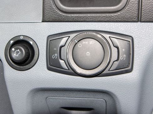 Used 2019 Ford Transit 250 148 Medium Roof image 21