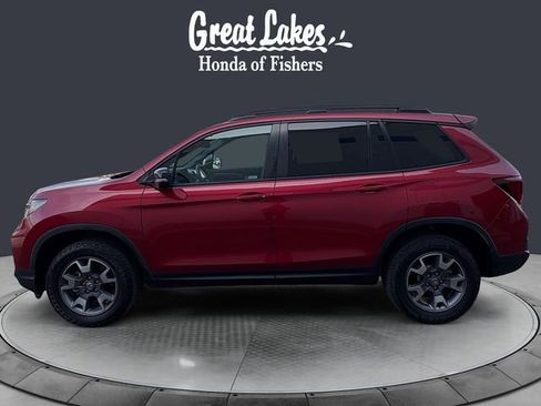 Used 2023 Honda Passport TrailSport image 2