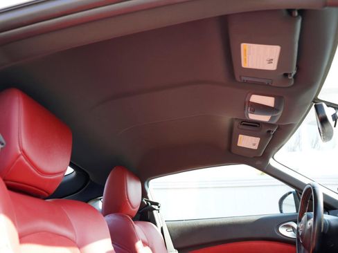 Used 2010 Nissan 370Z Touring w/ Sport Pkg image 61