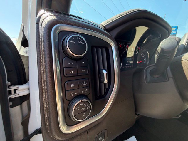 Used 2022 Chevrolet Silverado 2500 LTZ AWD/4WD image 27