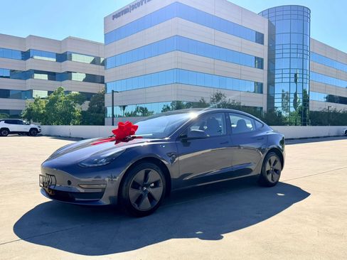Used 2023 Tesla Model 3 Standard Range RWD image 14