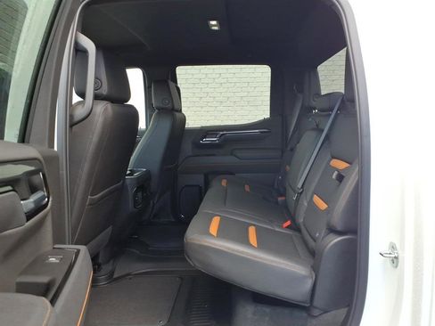 Used 2025 GMC Sierra 1500 AT4 AWD/4WD image 13